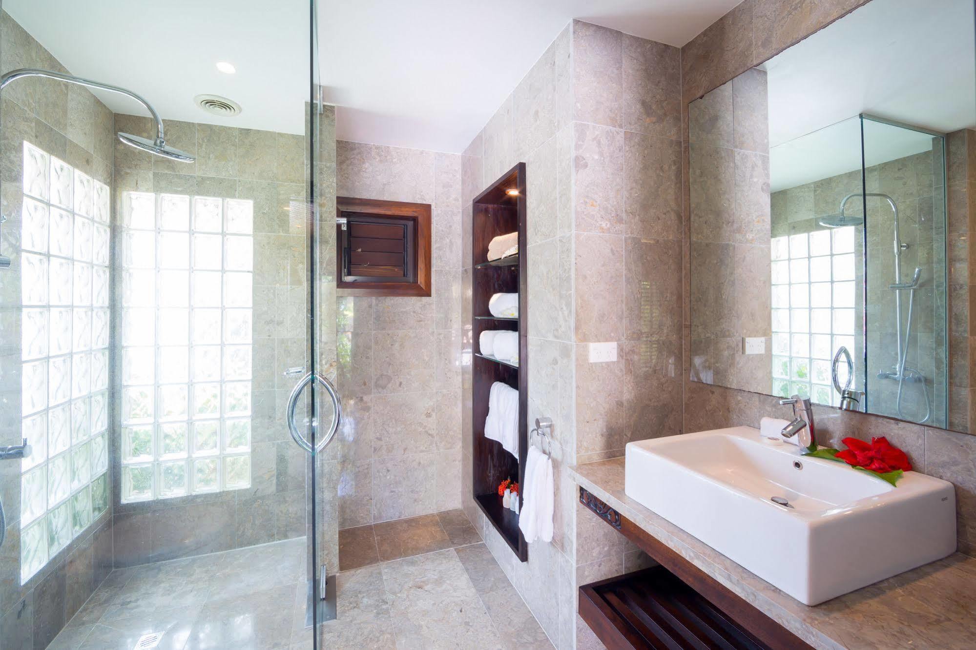 Te Manava Luxury Villas And Spa Muri Екстериор снимка